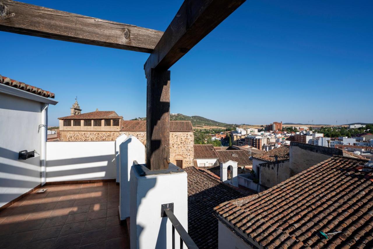 Apartamentos Caceres Historico Centro Cáceres Exterior photo