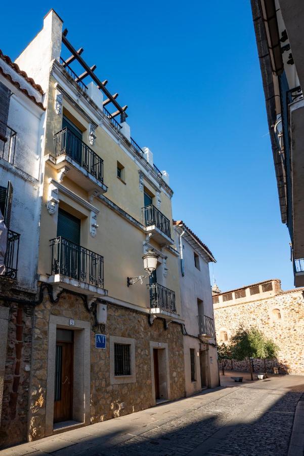 Apartamentos Caceres Historico Centro Cáceres Exterior photo